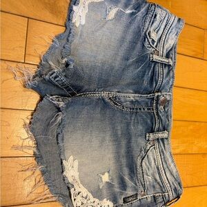 Silver Jeans Light Blue Distressed Lace Denim Shorts sleeveless size 14